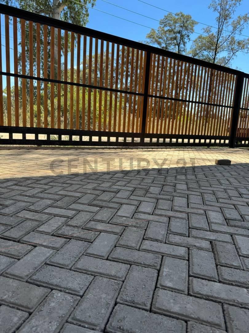 Foto de VENTA LOTE EN BARRIO CERRADO EL SOLAR- MARIANO ACOSTA, imagen 3