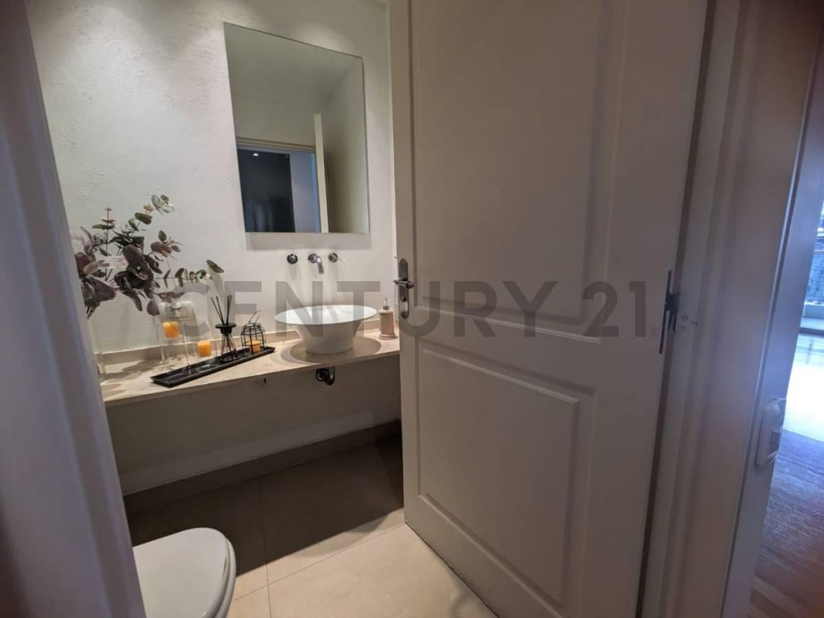 Foto de VENTA SEMIPISO 4 AMBIENTES PALERMO/ AMENITIES/ COCHERA/, imagen 2