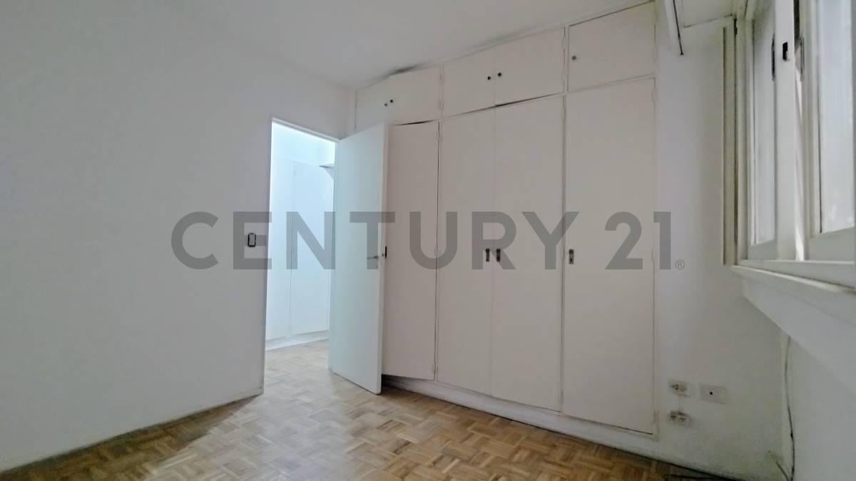 Foto de Venta Departamento 2 ambientes + Baulera - Apto profesional- Almagro, imagen 1