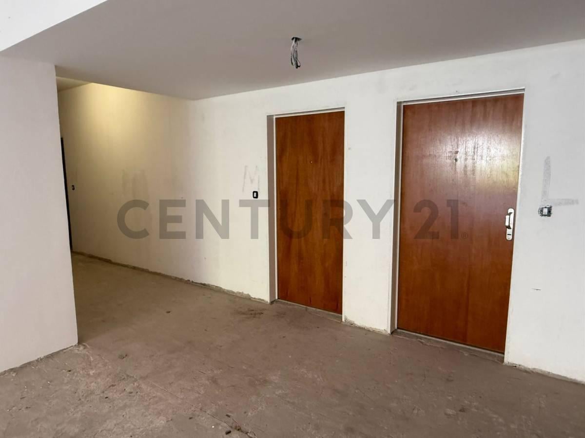 Foto de Venta Departamento MonoAmbiente Canning Main Park, imagen 2
