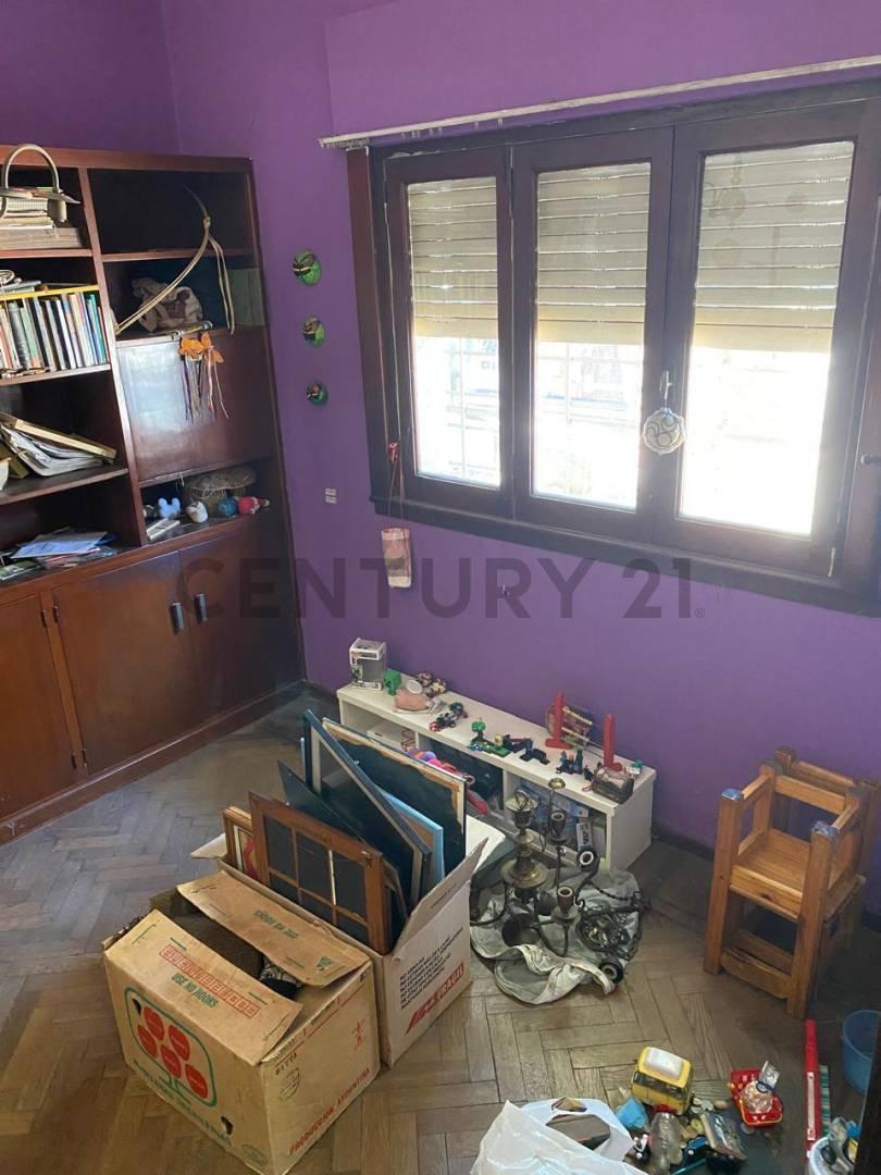 Foto de Venta dos viviendas + local en esquina 280 m2 Lomas De Zamora Zona, imagen 4