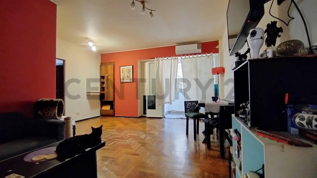 Foto de VENTA DEPARTAMENTO - 4 AMBIENTES + ESCRITORIO - DEPENDENCIA - LUMINOSO, imagen 3