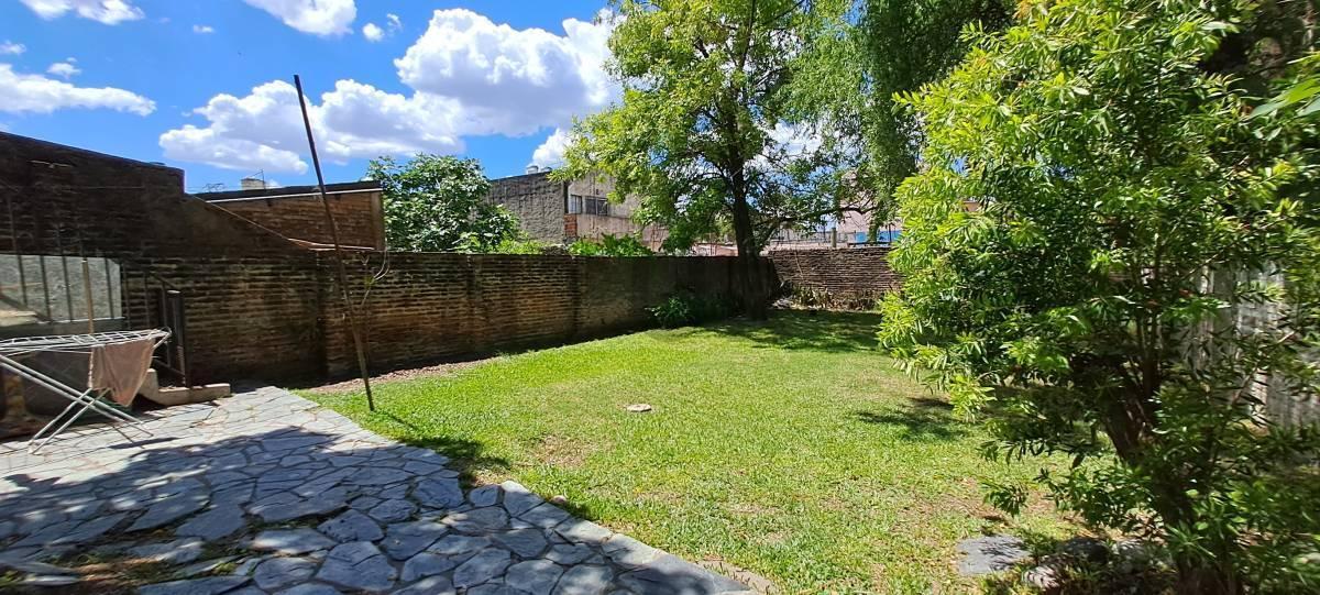 Foto de Venta Casa 3 Ambientes 2 Dormitorios Loma Hermosa Patio Jardín Terraza, imagen 1