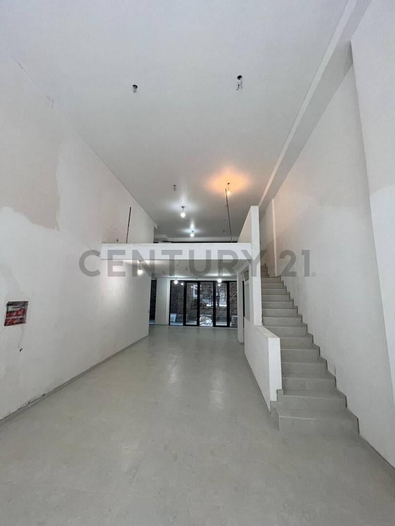 Foto de Venta Local Micro Centro CABA 260 m2 con Renta Excelente Ubicacion, imagen 1