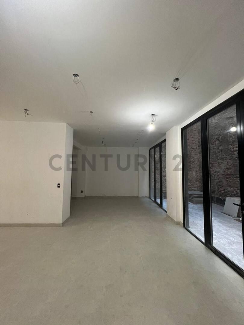 Foto de Venta Local Micro Centro CABA 260 m2 con Renta Excelente Ubicacion, imagen 4