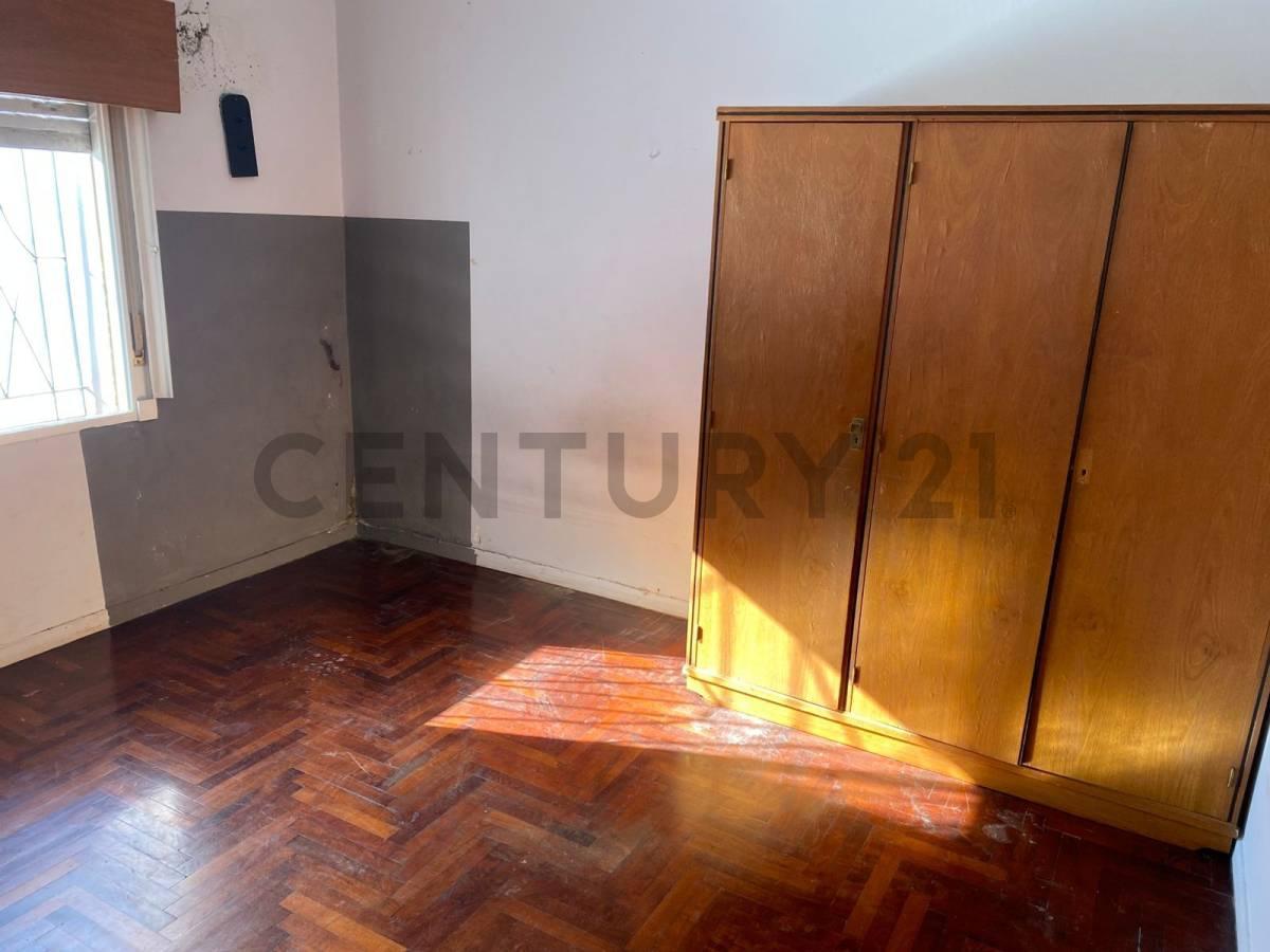 Foto de Venta Casa 2 Dormitorios Burzaco Parque Cochera, imagen 4