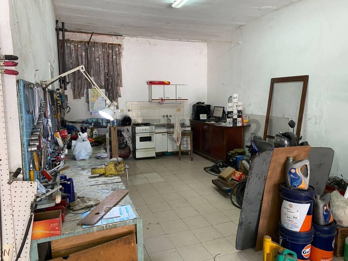 Foto de Venta Local Taller Mecánico Avellaneda Acepto vehiculo mas financiacion, imagen 3