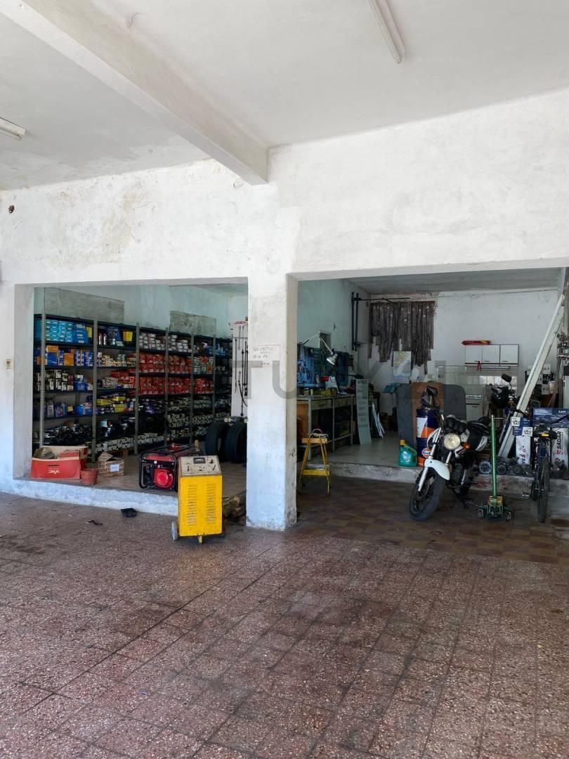 Foto de Venta Local Taller Mecánico Avellaneda Acepto vehiculo mas financiacion, imagen 2