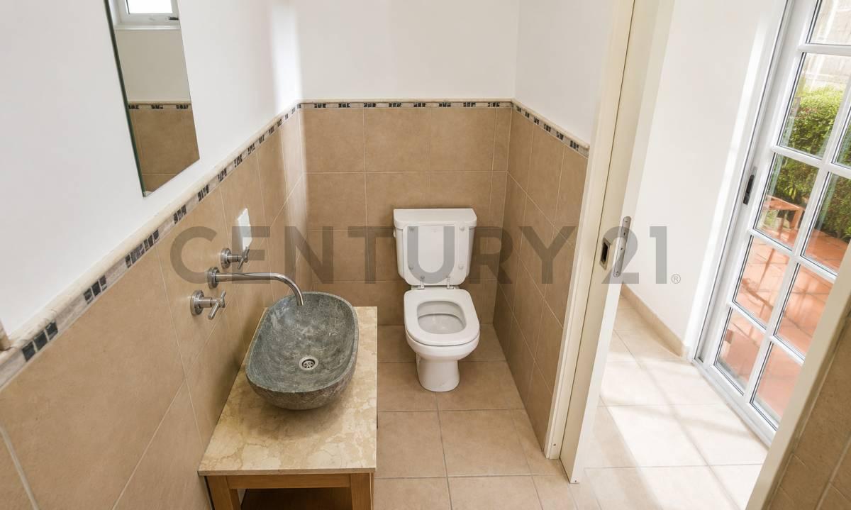 Foto de Venta PH 3 Ambientes Luis Guillón Planta Baja al Frente + Cochera +, imagen 5