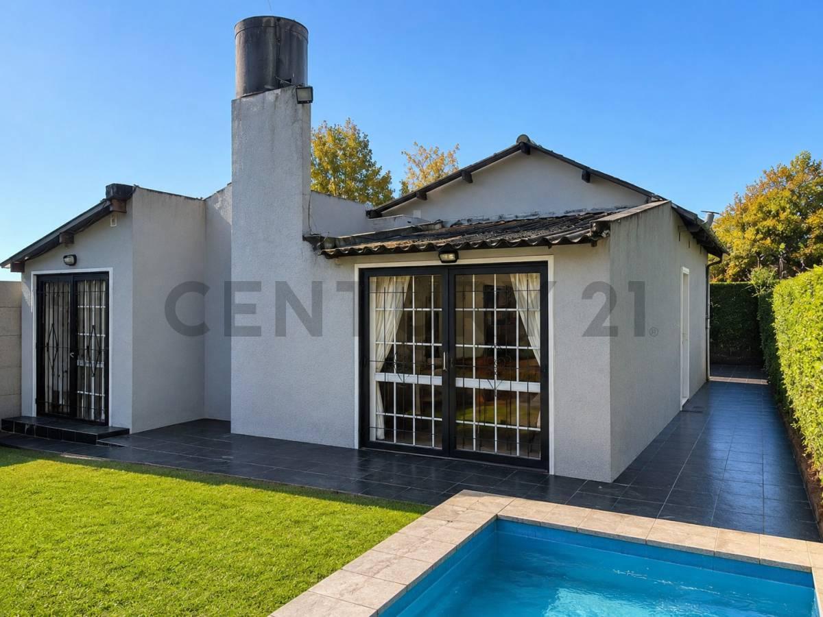 Foto de Venta Casa Lote Villa Udaondo Leloir 900m2 + Casa 70m2 + Quincho +, imagen 2
