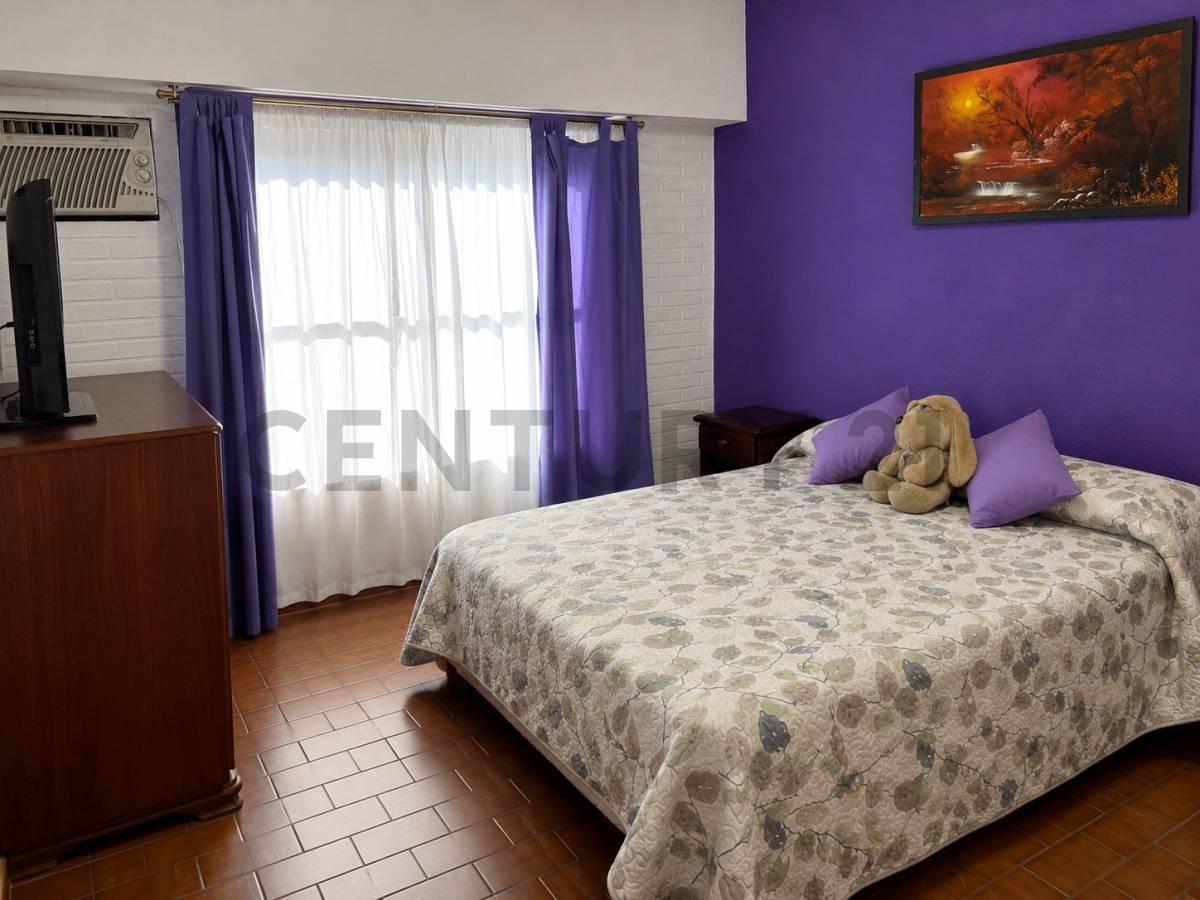 Foto de Venta 2 Casas de 4 Ambientes cada una Palomar Inversión Renta 220 M2 Cub, imagen 2