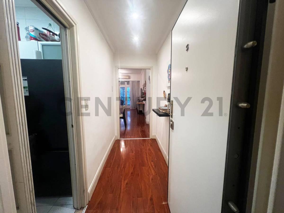 Foto de Venta Departamento Semipiso 3 Ambientes y Medio Palermo Chico Reciclado, imagen 4