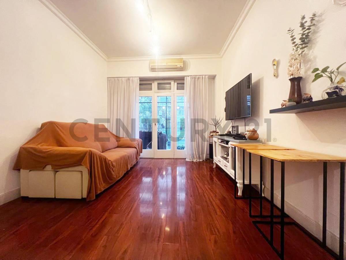 Foto de Venta Departamento Semipiso 3 Ambientes y Medio Palermo Chico Reciclado, imagen 1