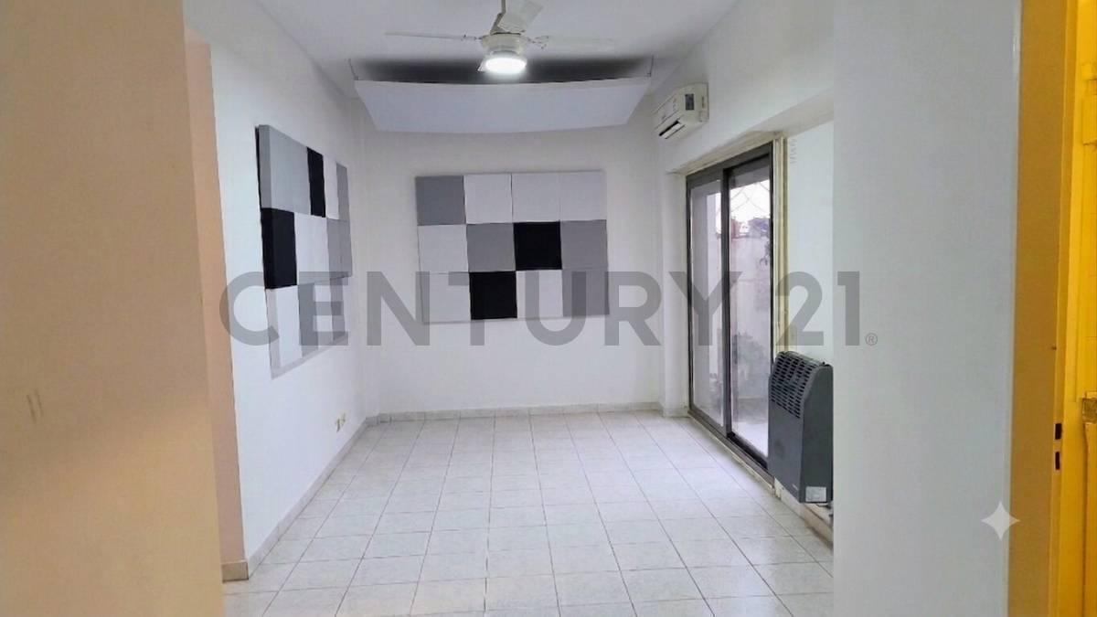 Foto de Venta Caballito 2 Ambientes Cochera Muy Luminoso Apto Crédito, imagen 3