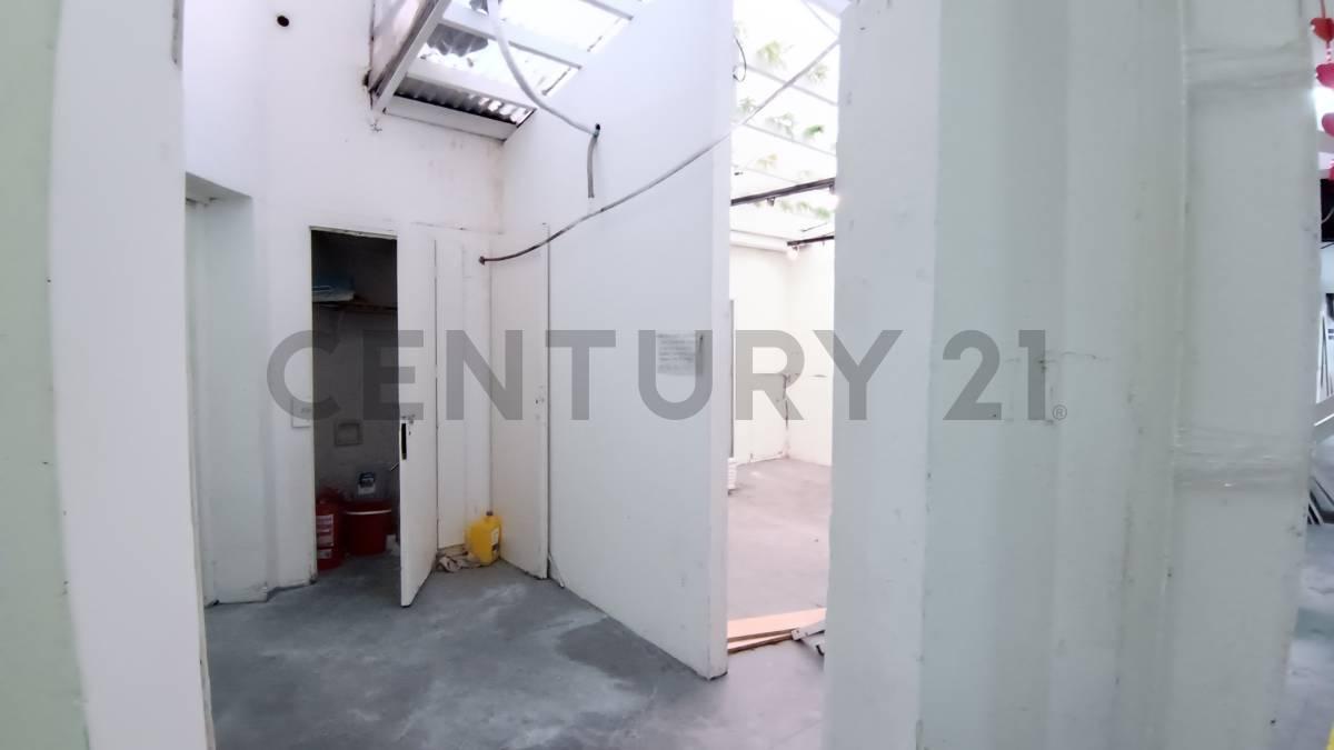 Foto de Alquiler local comercial Av. Rivadavia y Nazca, imagen 5