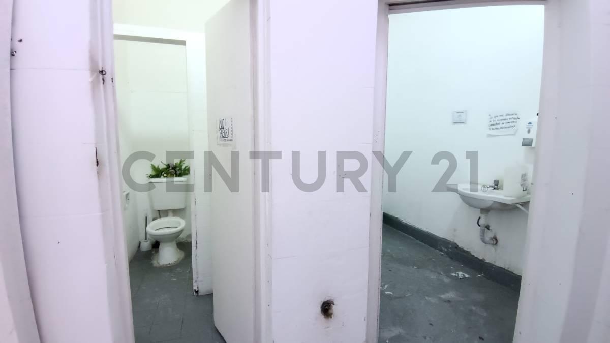 Foto de Alquiler local comercial Av. Rivadavia y Nazca, imagen 1