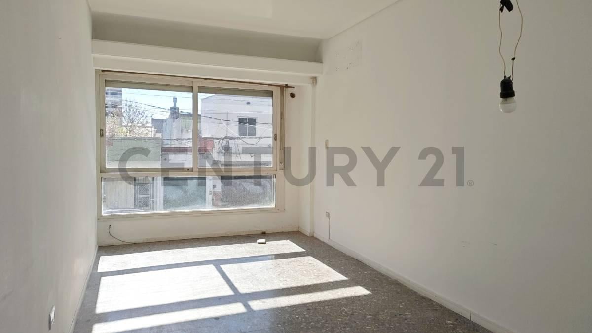 Foto de VENTA PH 3 Ambientes Floresta Norte 3 Pisos Cochera Departamento Terraza, imagen 3