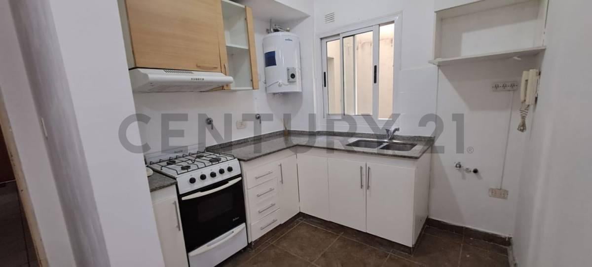 Foto de Venta Departamento 3 Ambientes Monte Castro APTO CREDITO, imagen 4
