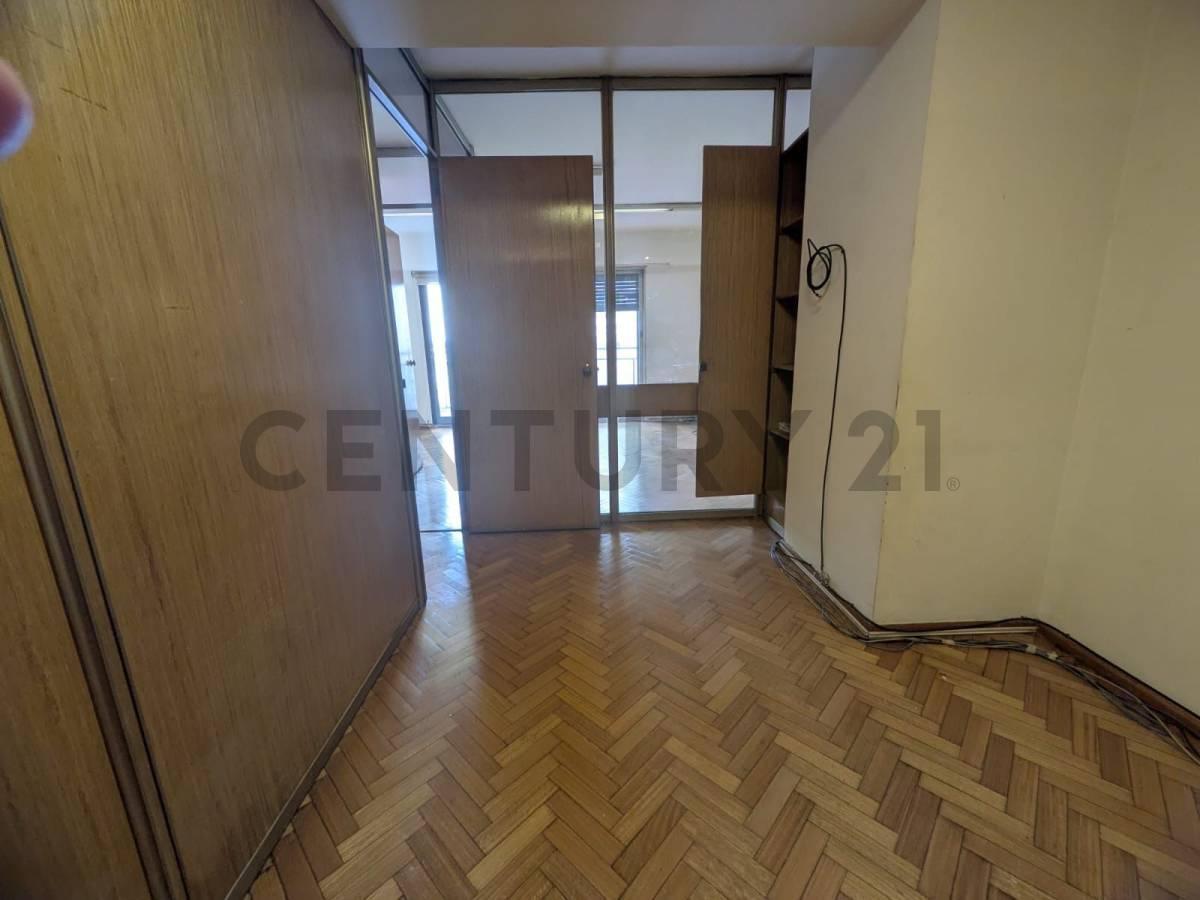 Foto de VENTA OFICINA CENTRO AL FRENTE + BALCÓN CON FINANCIACIÓN DIRECTA, imagen 5