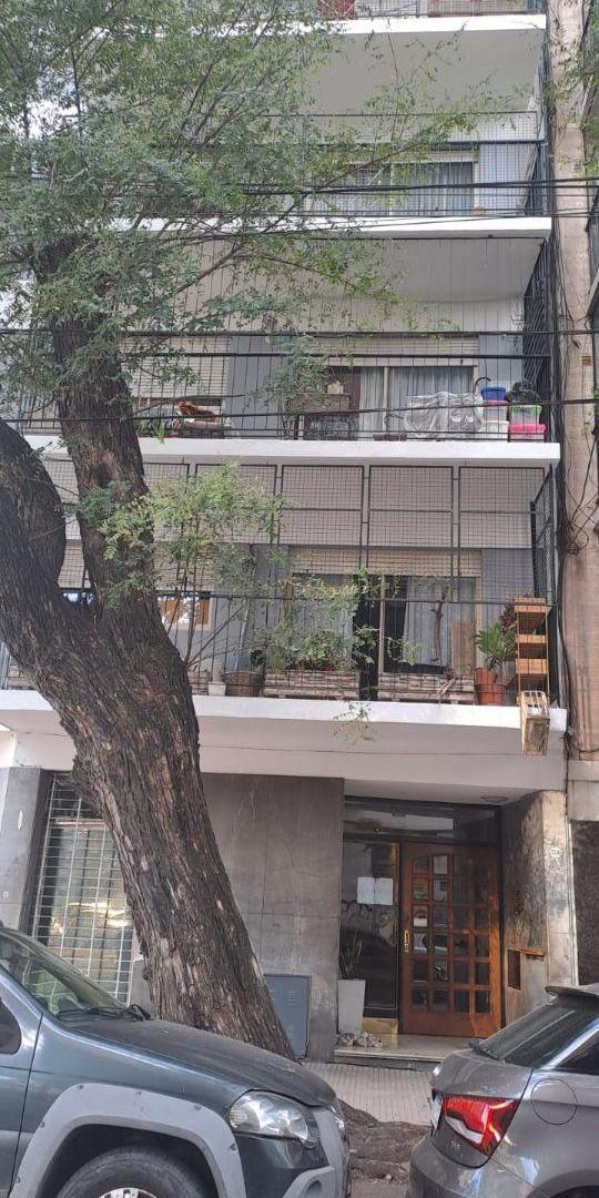 Foto de Exelente Ubicacion, Tres ambiente al frente,Bajas expensas., imagen 3