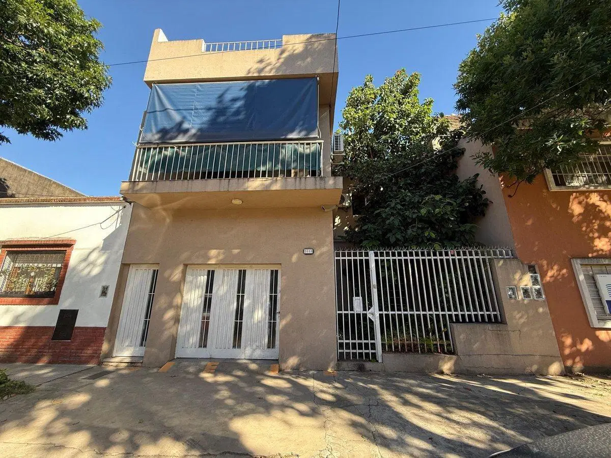 CASA EN VENTA 5 AMB! OPORTUNIDAD APTO CREDITO 4