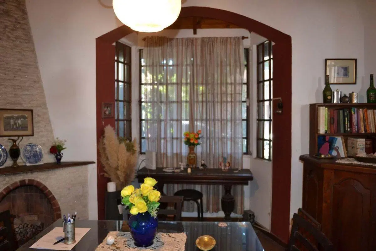 CASA EN VENTA 5 AMB! OPORTUNIDAD APTO CREDITO 5