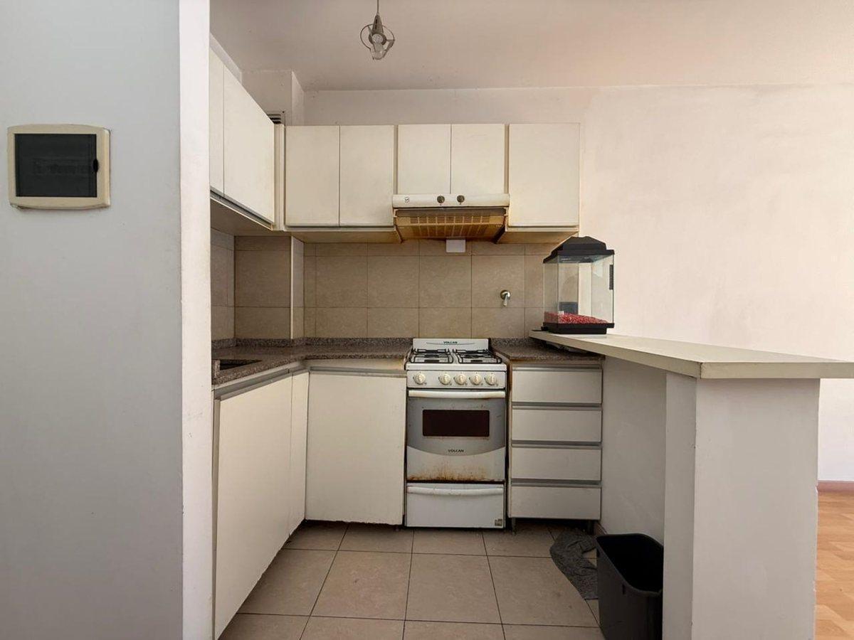 Foto de VENTA DEPTO 2 AMB MUNRO CENTRO PILETA, imagen 2