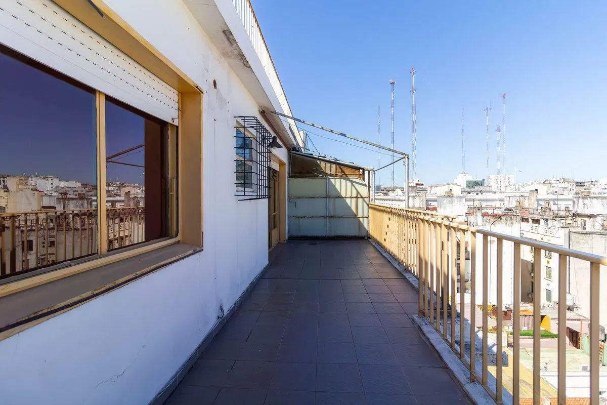 Venta departamento 2 ambientes Monserrat balcón 3