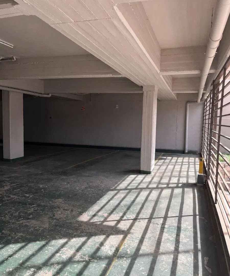 VENTA  COCHERA TECHADA MUNRO 3
