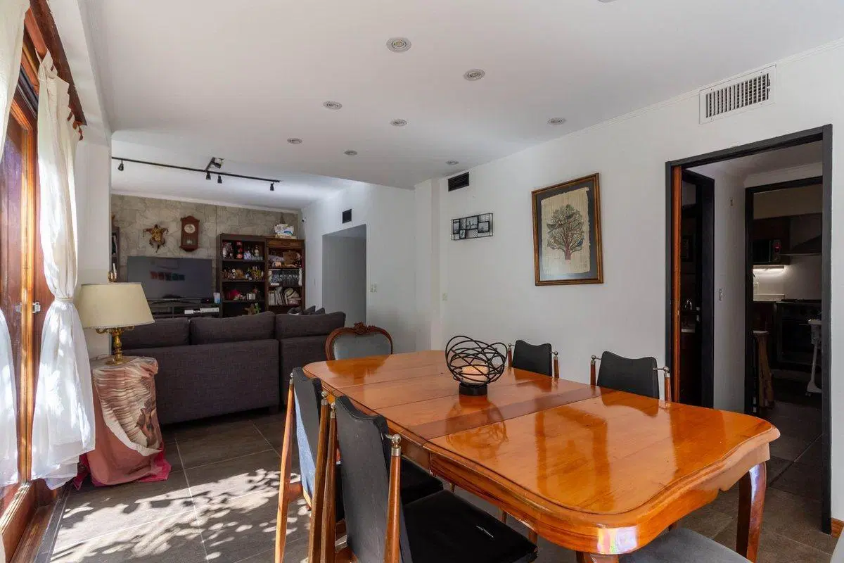 VENTA CASA 4 AMB BARRIO SANTA RITA 3