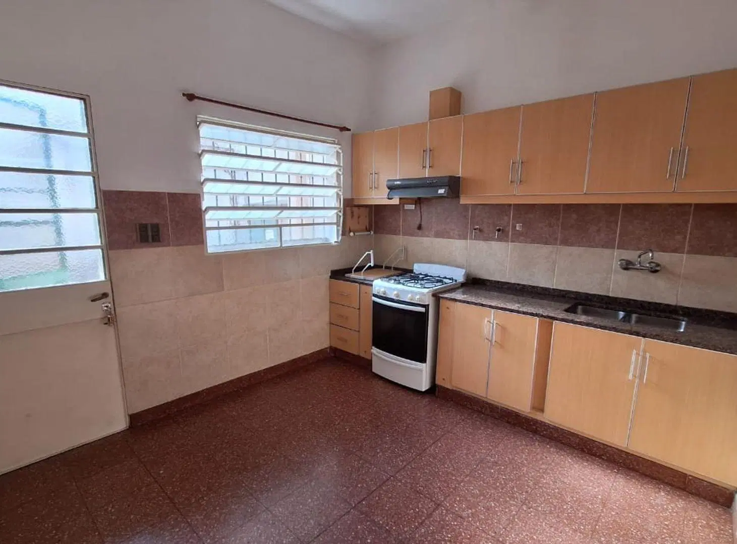 Venta PH planta baja patio apto crédito 2
