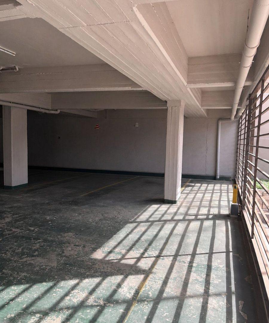 VENTA  COCHERA TECHADA MUNRO