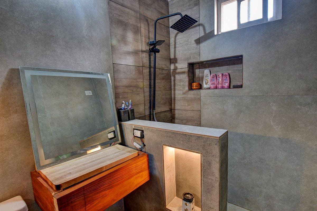 Foto de EXCELENTE PH 3 AMBIENTES EN VENTA VILLA ADELINA, imagen 2