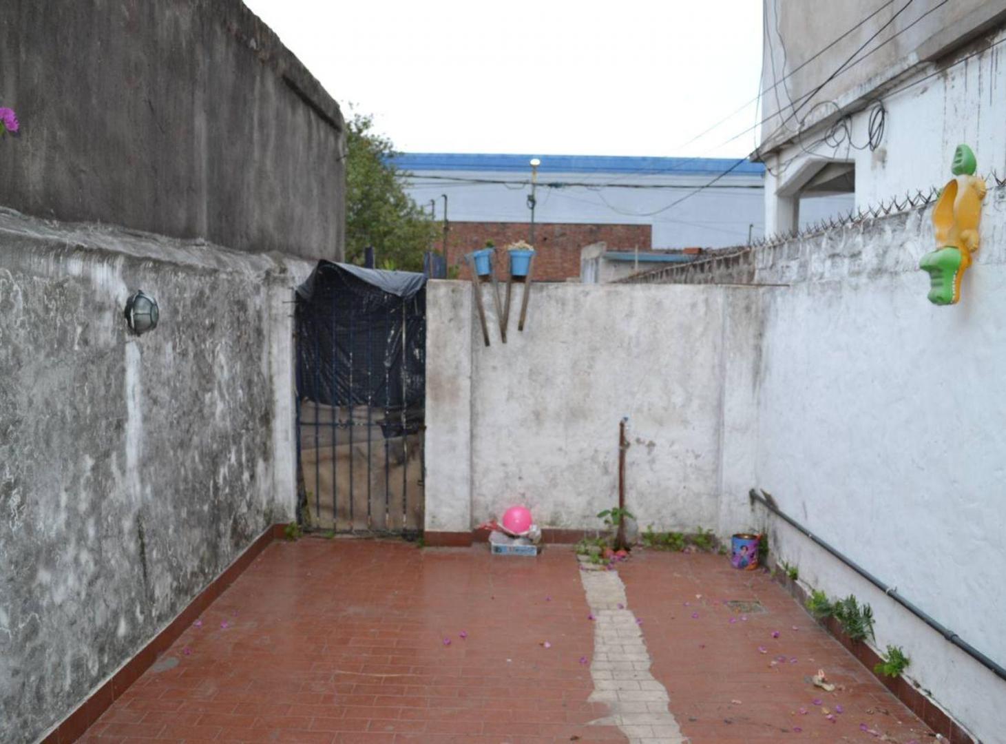 Foto de PH 2 AMBIENTES EN VENTA J. LEON SUAREZ OPORTUNIDAD, imagen 4