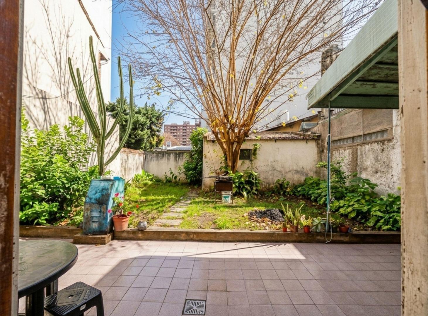 Foto de Venta casa 4 amb patio jardin Villa Ballester, imagen 2