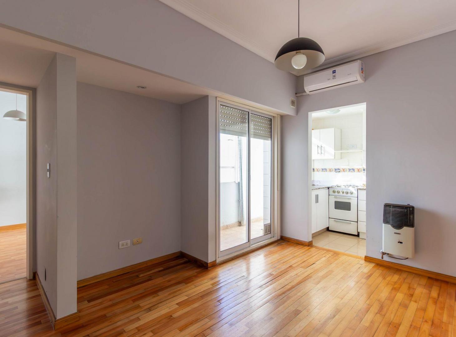 Foto de Departamento 2 amb venta Villa Ortuzar con balcón, imagen 2