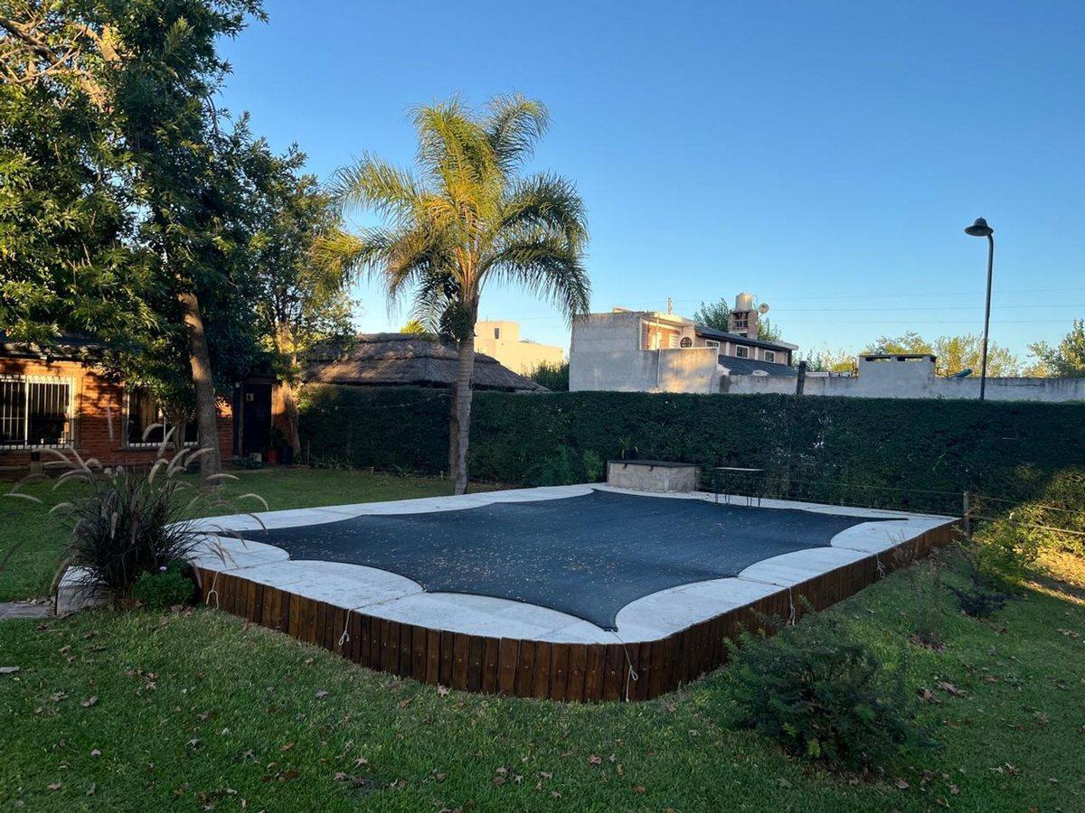 Foto de CASA QUINTA CON GRAN LOTE, imagen 2