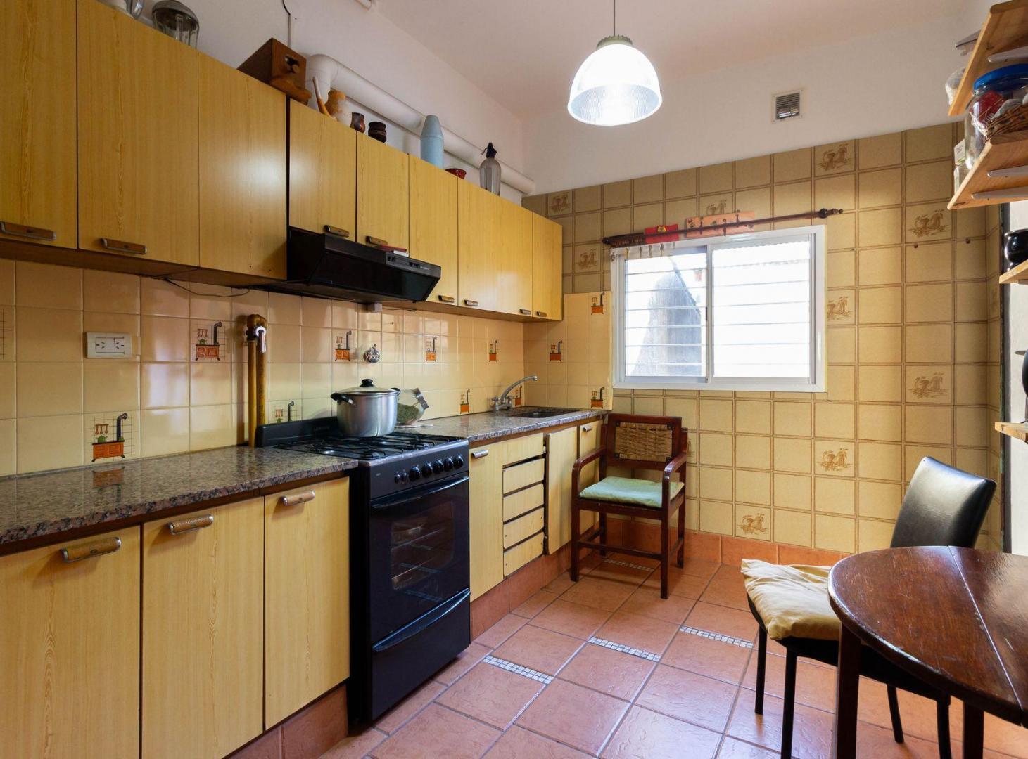 Foto de VENTA PH 4 amb. Olivos c/terraza y balcón, imagen 4