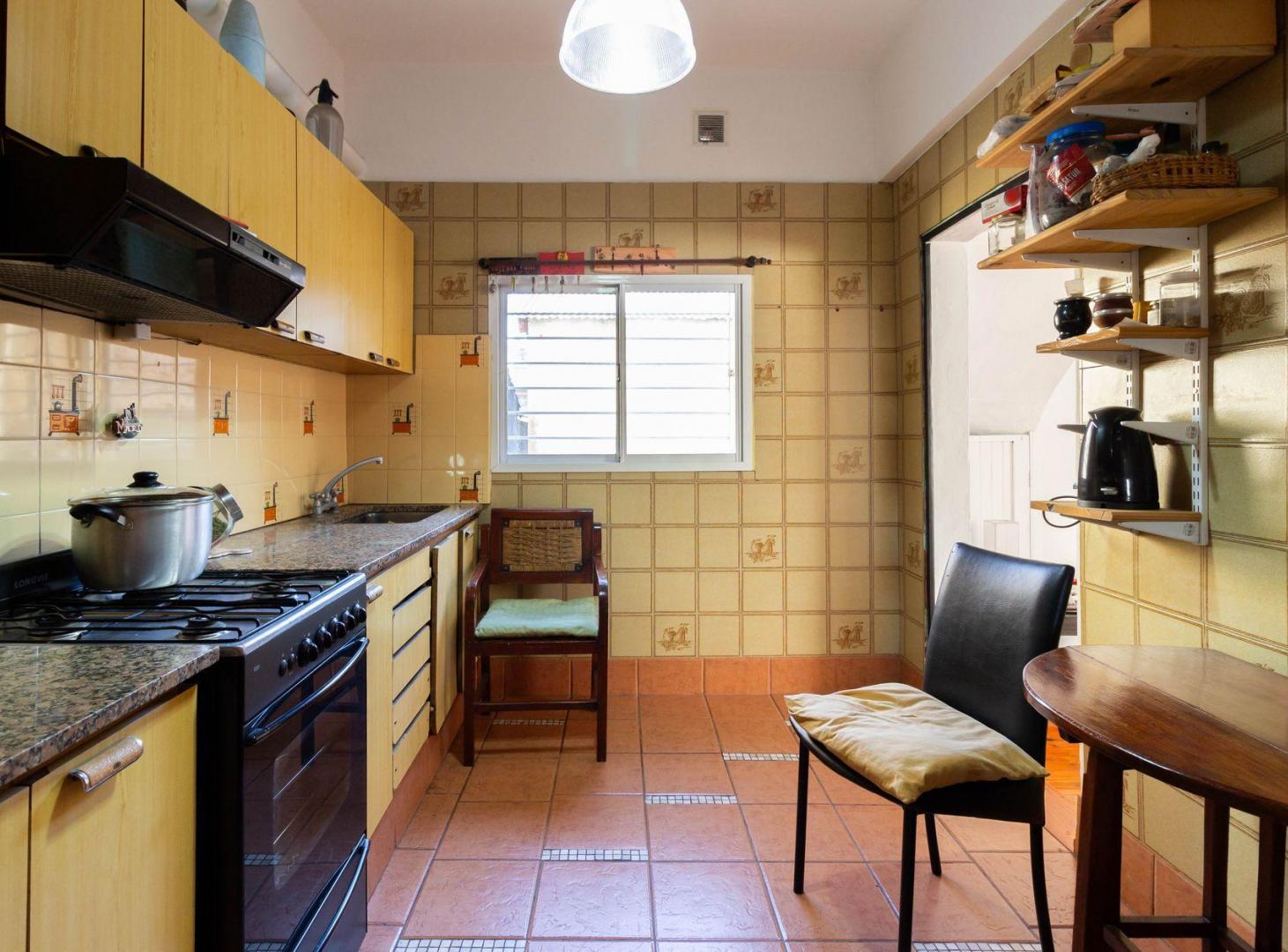 Foto de VENTA PH 4 amb. Olivos c/terraza y balcón, imagen 5