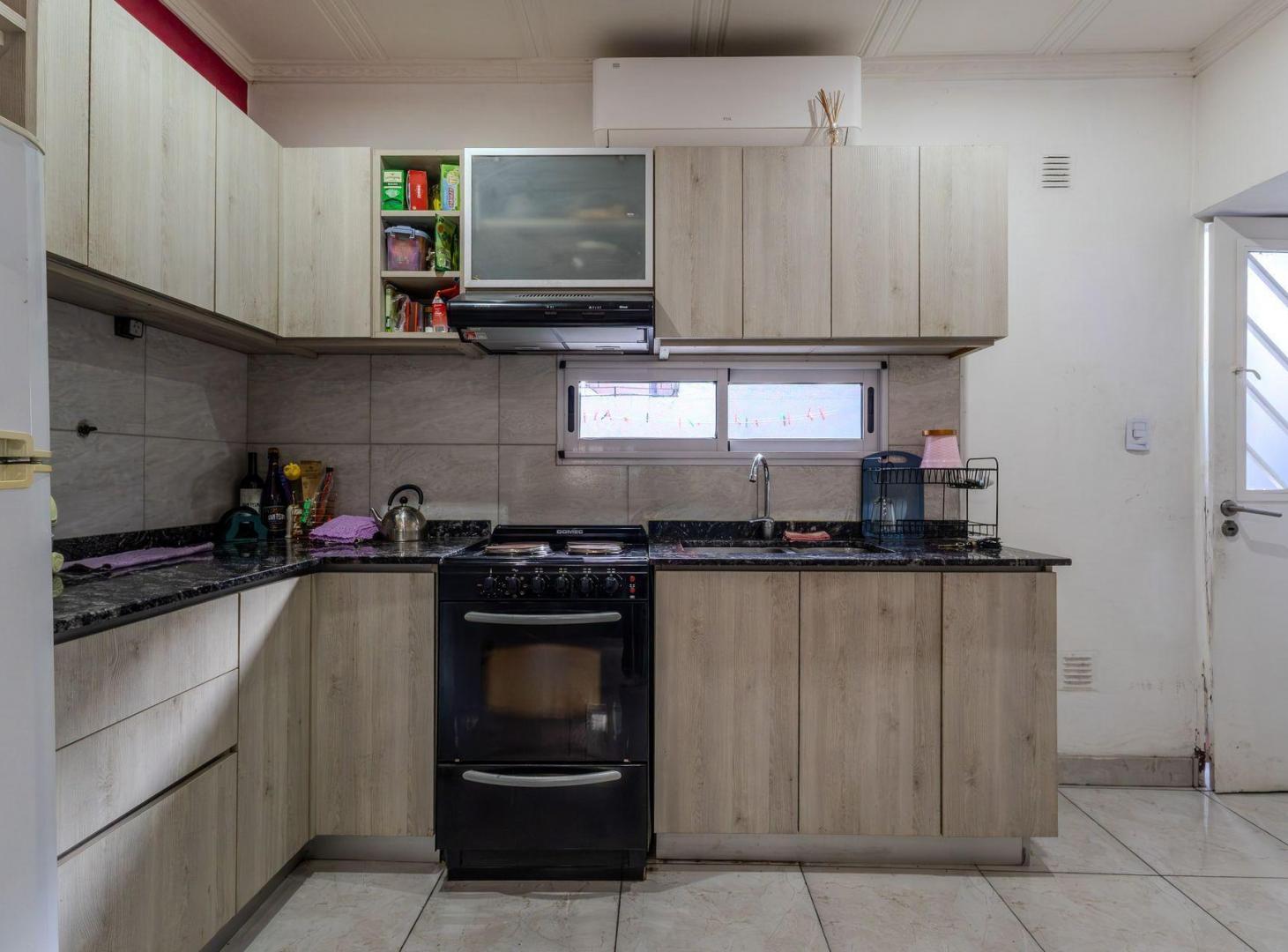 Foto de VENTA DUPLEX 3 AMB VILLA MARTELLI APTO CREDITO, imagen 2