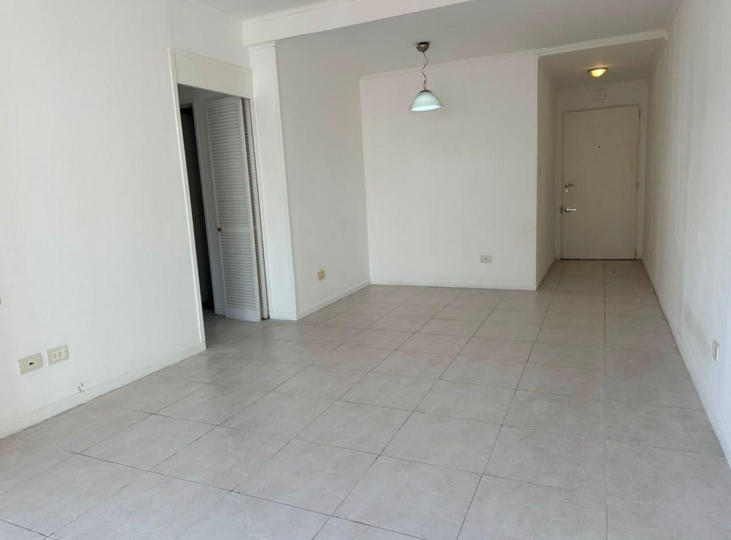 Foto de VENTA DEPTO DOS AMB. EN VILLA URQUIZA. CON PATIO, imagen 1