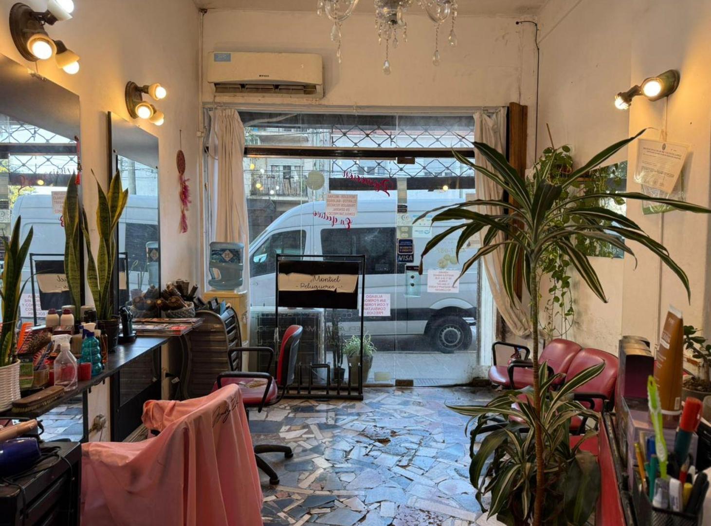 Foto de VENTA LOCAL COMERCIAL PUENTE SAAVEDRA OPORTUNIDAD, imagen 1