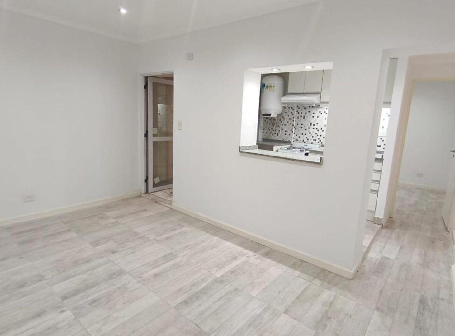Foto de Venta depto 2 ambientes refaccionado patio Palermo, imagen 3
