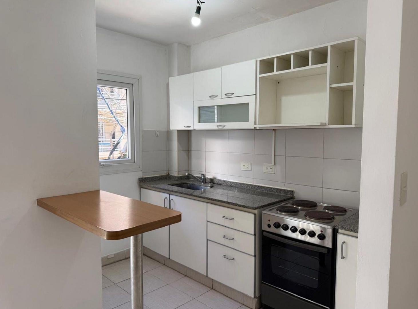 Foto de VENTA DEPTO 2 AMB SAN FERNANDO COCHERA BALCON, imagen 5