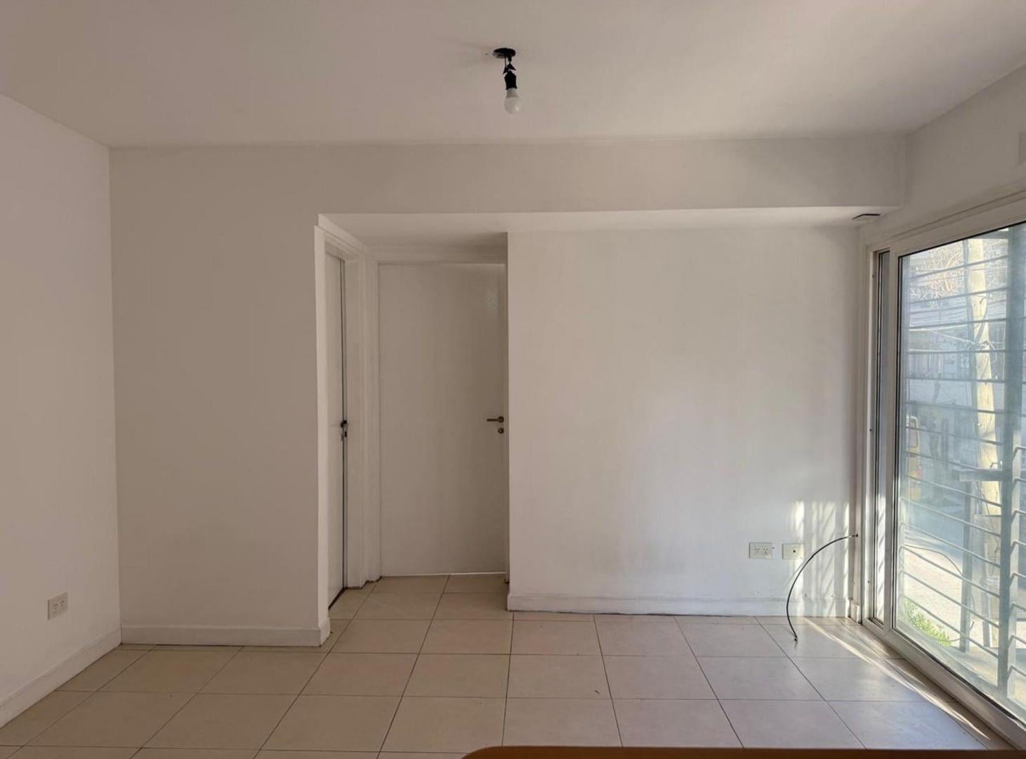 Foto de VENTA DEPTO 2 AMB SAN FERNANDO COCHERA BALCON, imagen 4