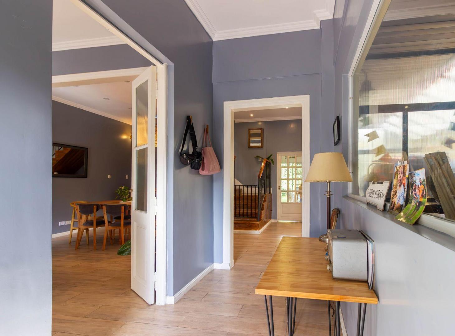 Foto de Venta Casa con doble cochera cubierta — Olivos, imagen 3