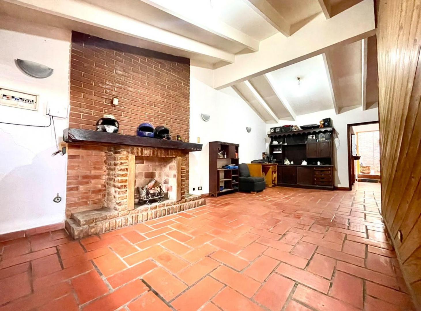 Foto de PH TIPO CASA 5 AMBIENTES EN VENTA, imagen 2