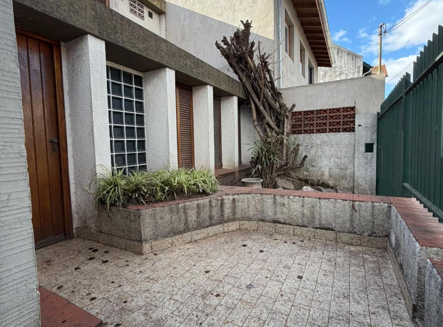 Foto de VENTA CASA 5 AMB EN MUNRO IDEAL PARA RECICLAR, imagen 1