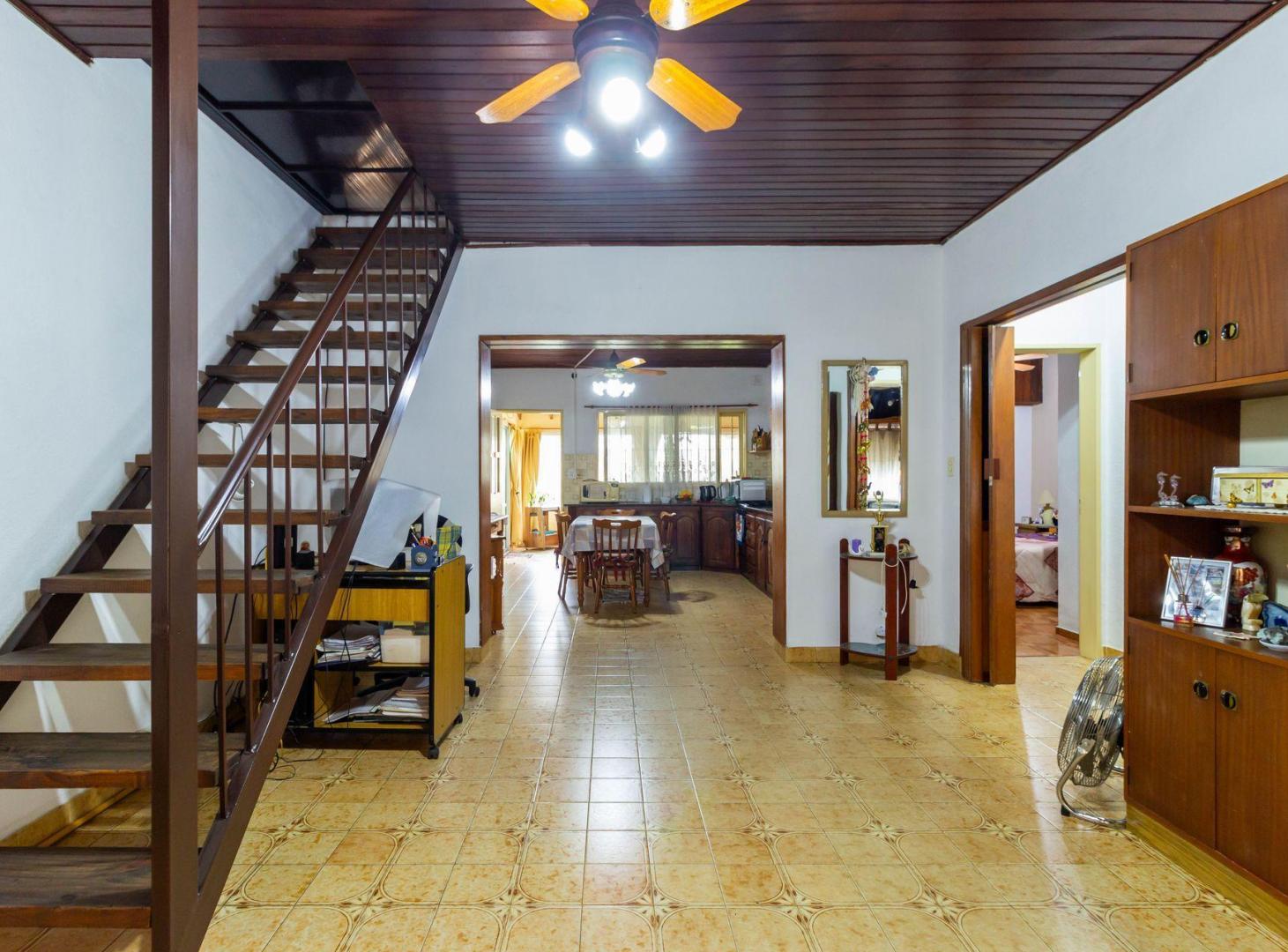 Foto de Venta casa en lote propio de 300mts Villa Adelina, imagen 4