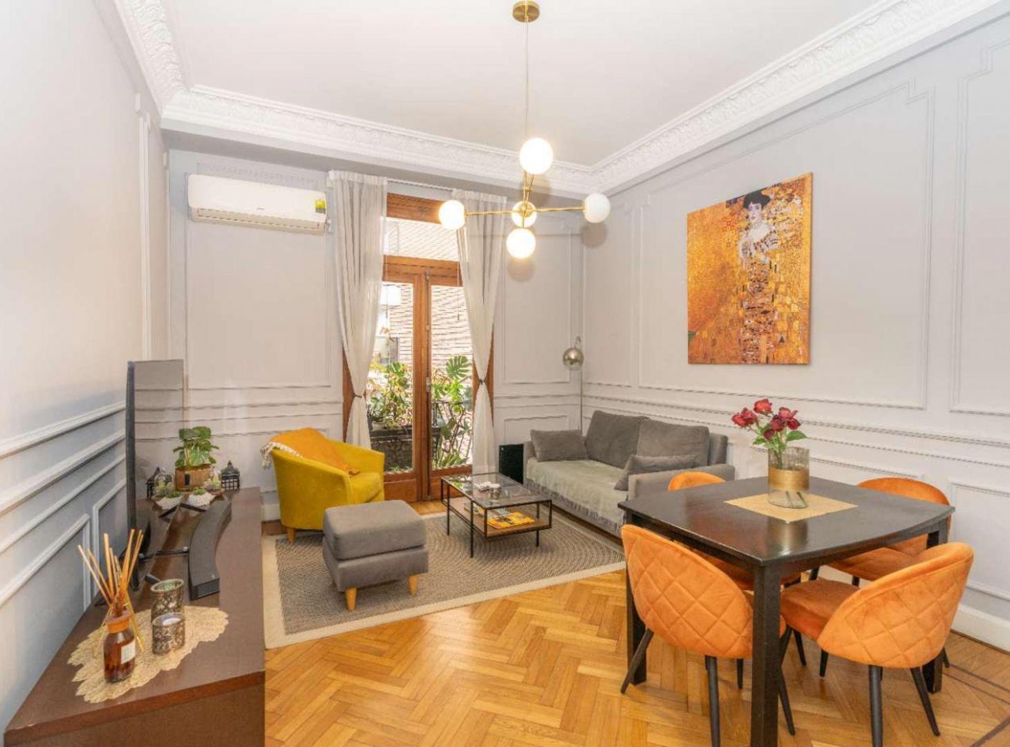 Foto de VENTA DEPTO 3 AMB EN EDIFICIO DE EPOCA BELGRANO C, imagen 2